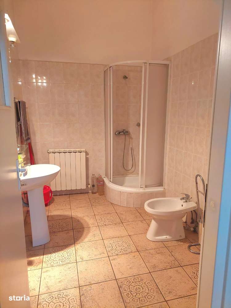 Ultracentral Oradea - 3 camere ,pretabil Birou sau locuință,99 mp - Imagine principală: 5/20