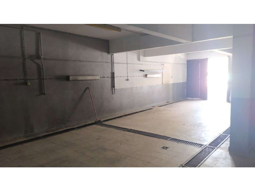 Garagem c/200m2 na Amadora - Grande imagem: 3/13