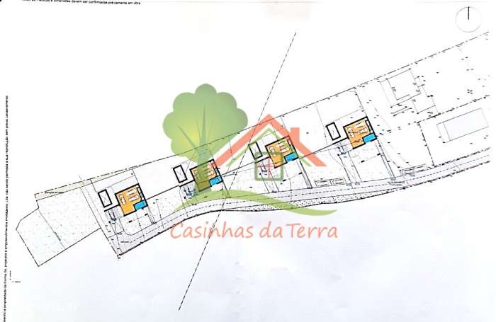 Terreno urbano para construção de 4 moradias-5