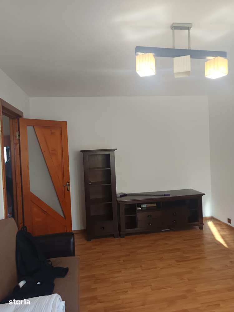 Apartament cu 2 camere, semidecomandat - Podul de Piatră-5