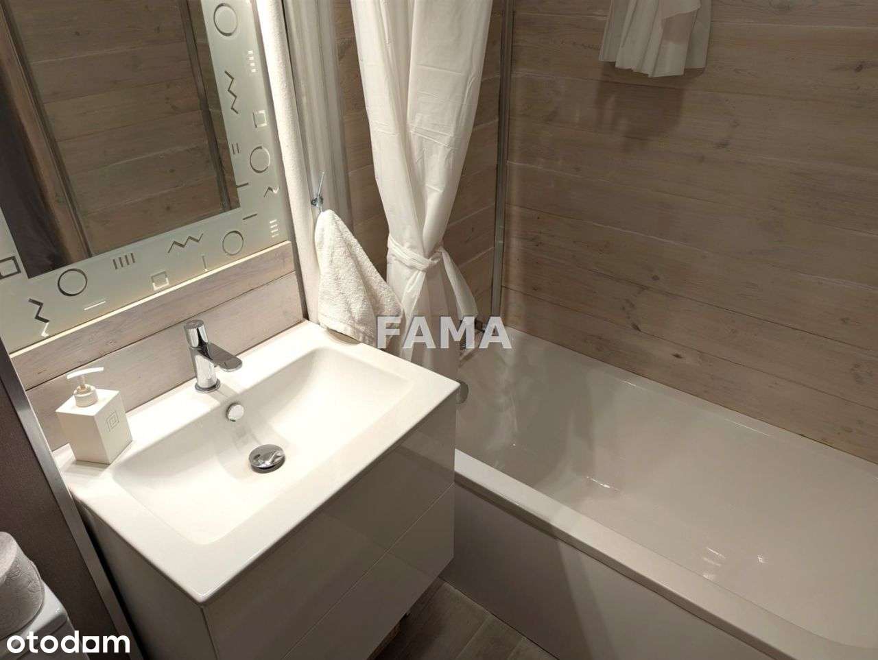 Centrum, 2 pokoje, 36 mkw, po remoncie, loggia-9