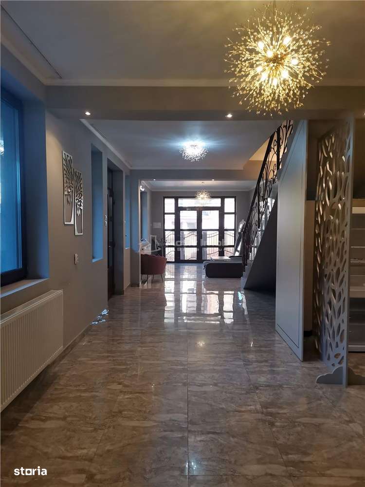 Timpuri Noi  vila 2023 P+3, 11 camere  4 bai - Imagine principală: 5/19