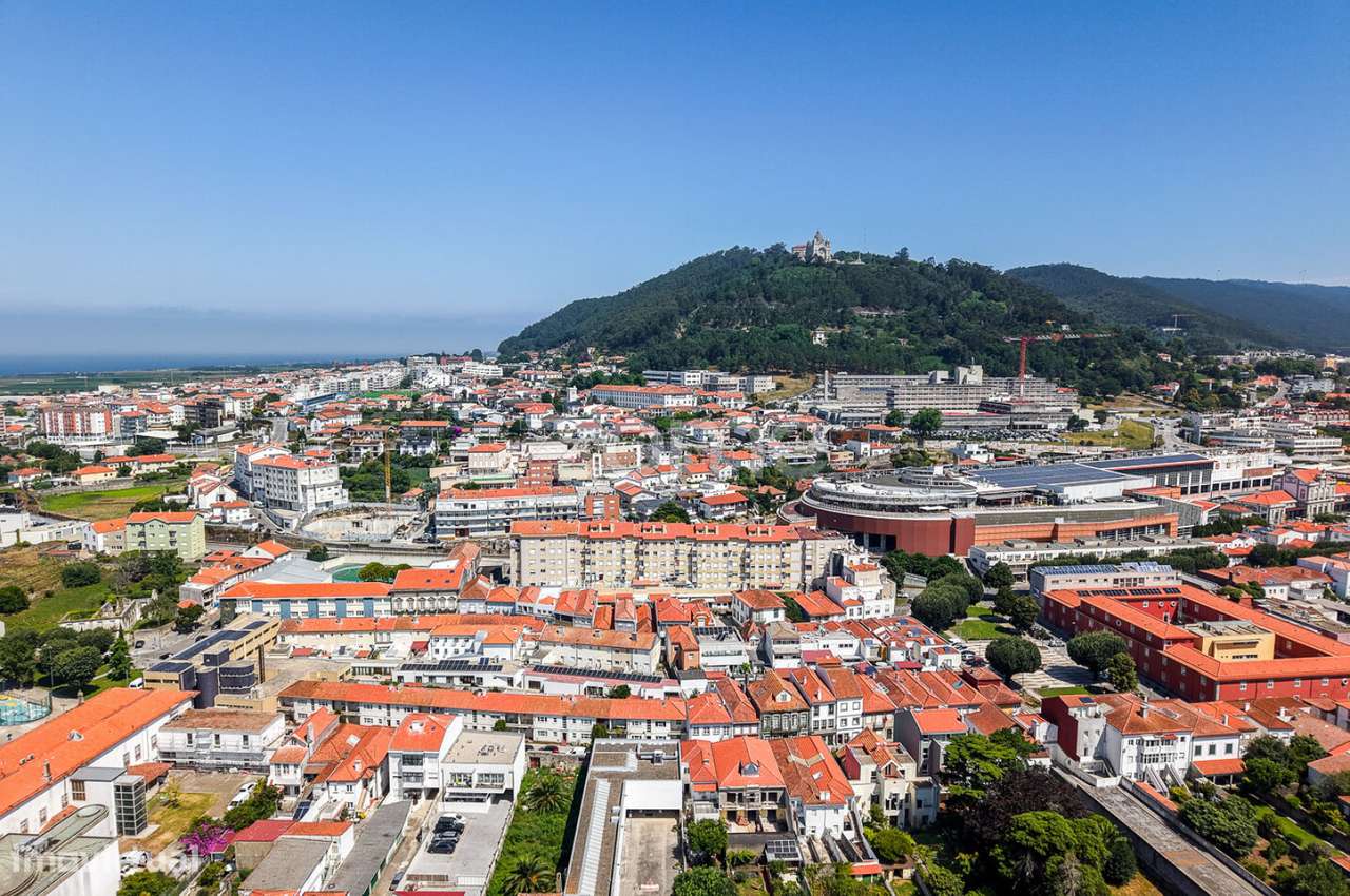Moradia Térrea T2 Renovada no centro de Viana do Castelo-37