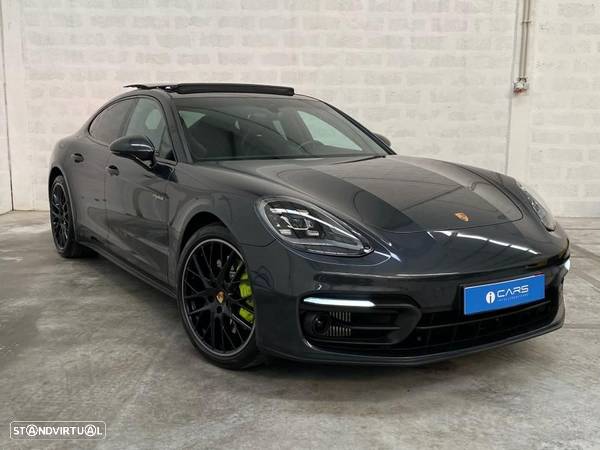 Porsche Panamera 4 E-Hybrid Platinum Edition - 2