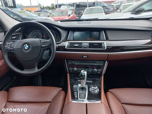 BMW 5GT 535d xDrive - 12