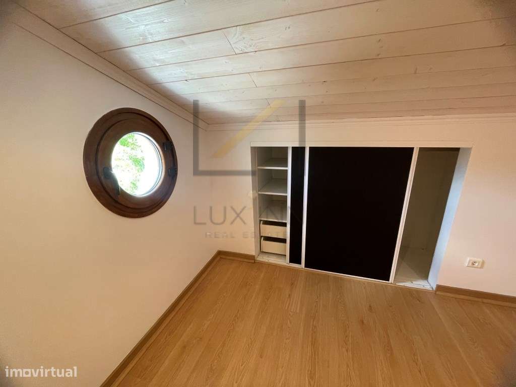 Moradia T4 com piscina e jardim, na Aldeia Grande, Setúbal-37