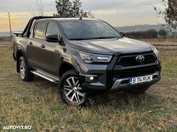 Toyota Hilux 4x4 Double Cab A/T Invincible - 1