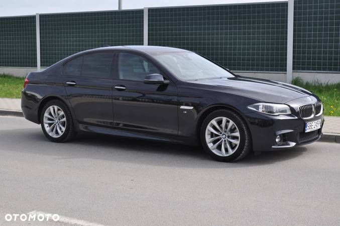 BMW Seria 5 520d xDrive - 12