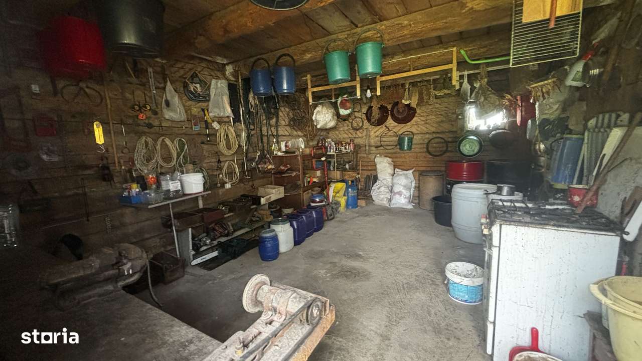 Casă 3 camere 100 M² cu 2360 M² teren-14