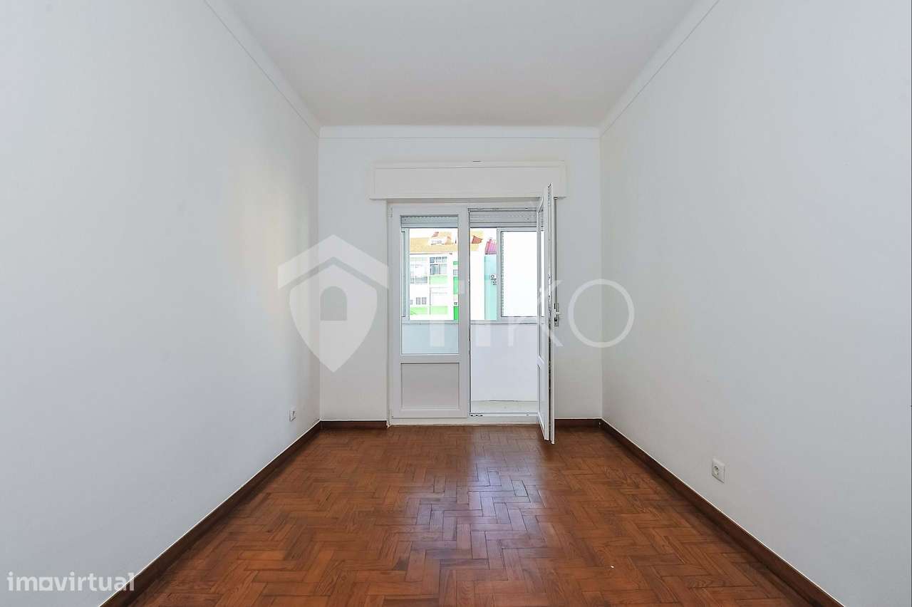 Apartamento T3 renovado no Montalvão, Setúbal-18