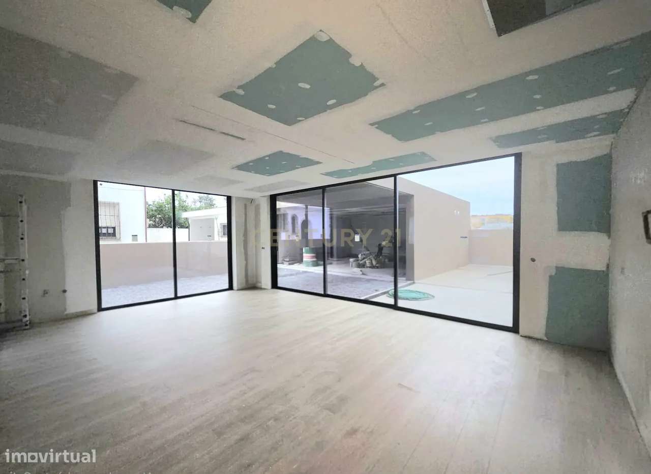 Moradia T4 com Piscina 3 - Em Construção – Centro da Póvoa de Varzim - Grande imagem: 4/36