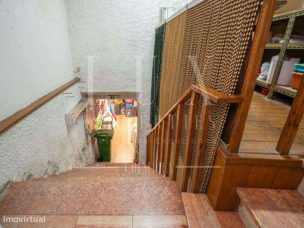 Prédio | Rua da Fornalhinha, Coimbra - Grande imagem: 5/18