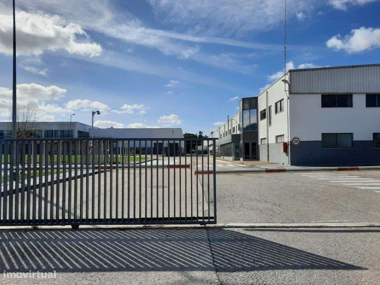Pólo Industrial/Logístico Palmela Venda | 18.305 m2 | Terreno 61.250 m - Grande imagem: 4/56