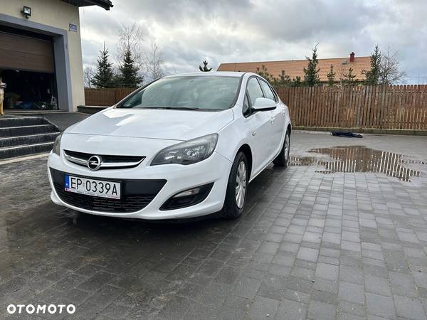 Opel Astra - 2