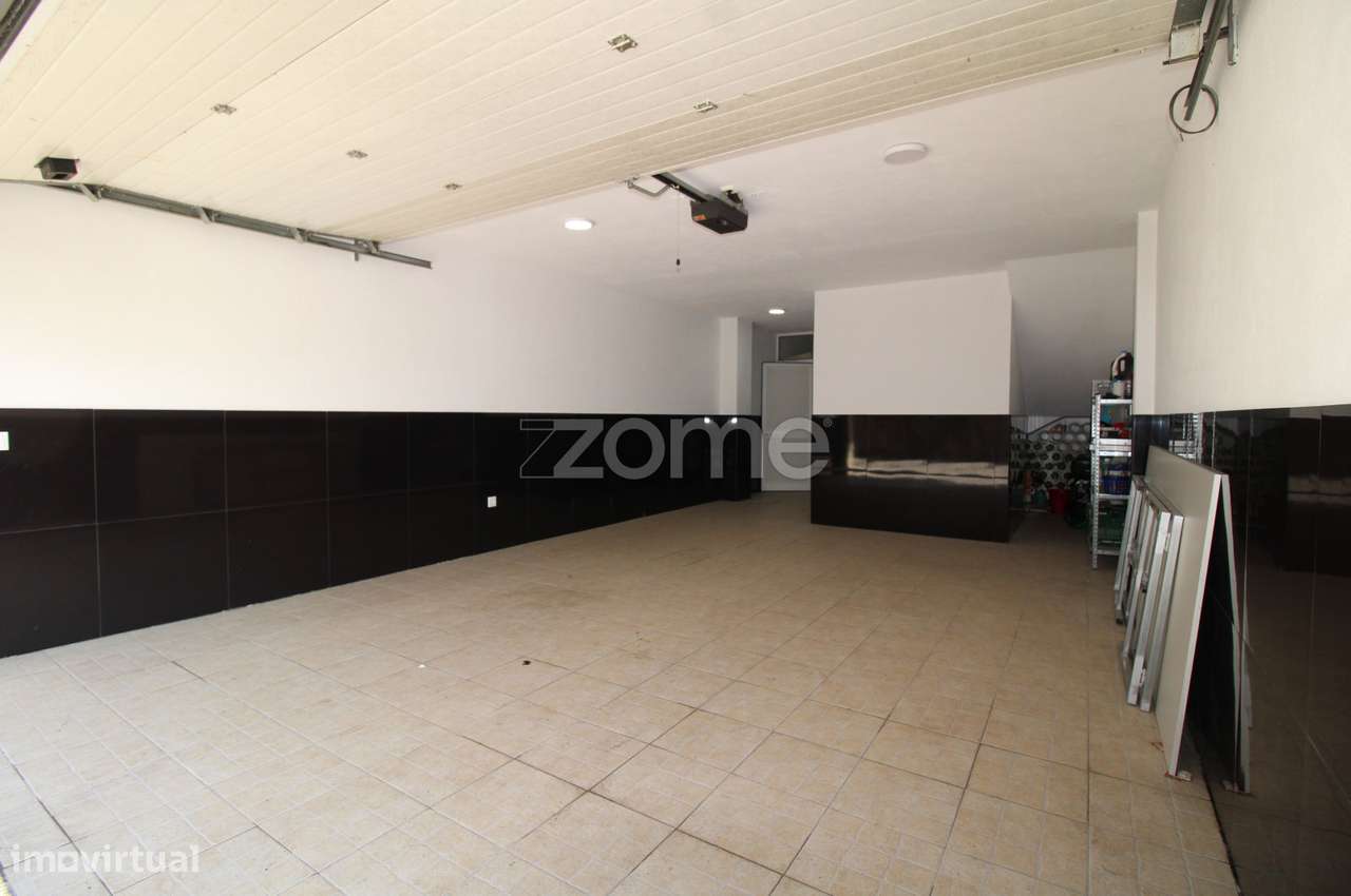 Moradia em Banda T3 em Vizela-19