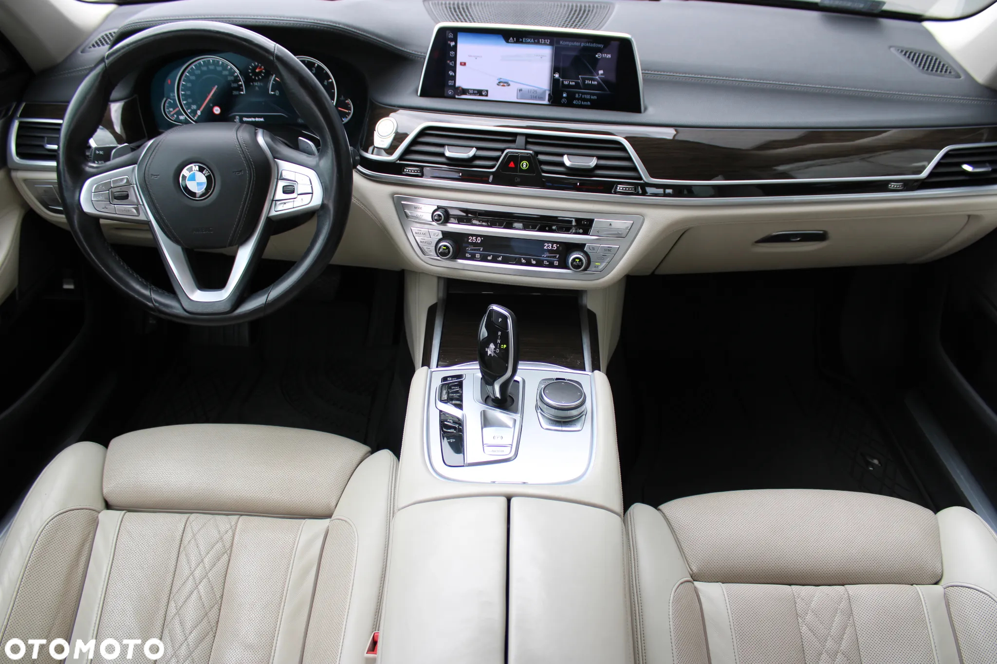 BMW Seria 7 740d xDrive - 14