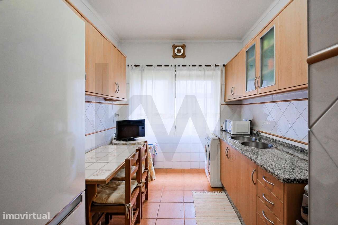 Apartamento T2 em excelente estado de conservação para Venda em Mem Ma - Grande imagem: 3/27