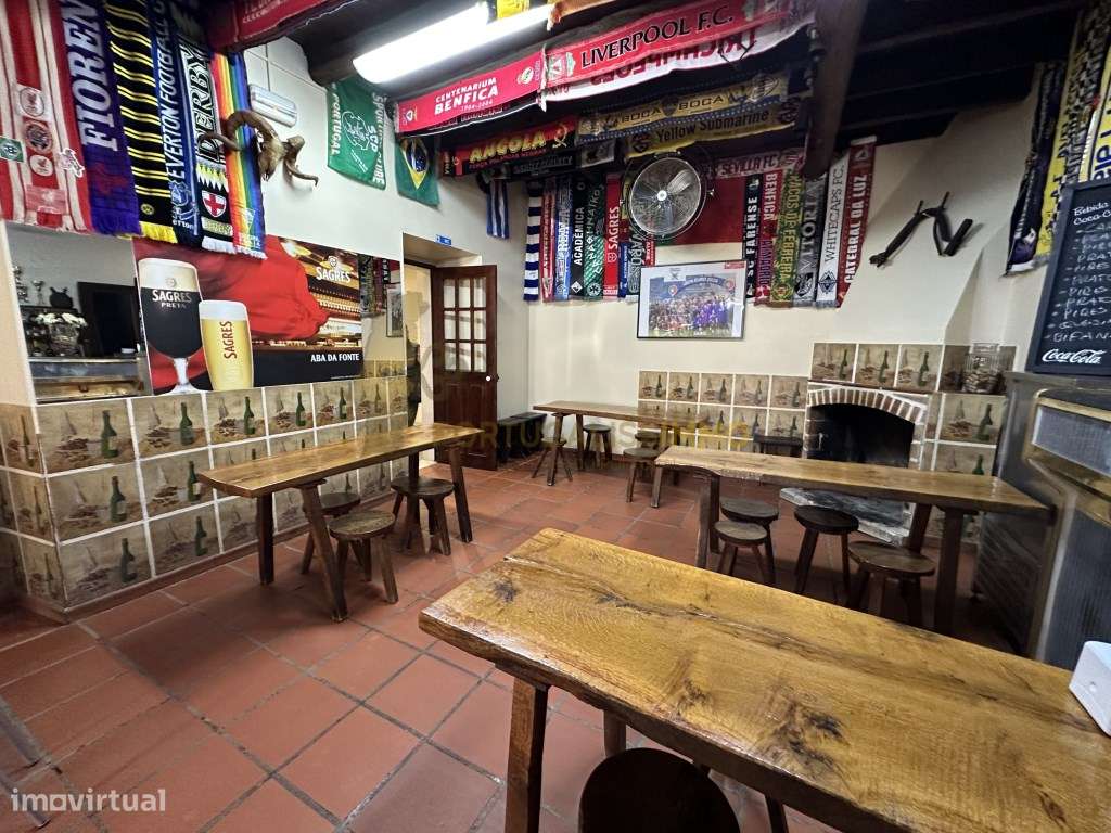 Para venda: Casa ampla com estabelecimento comercial e apartamento ... - Grande imagem: 2/36