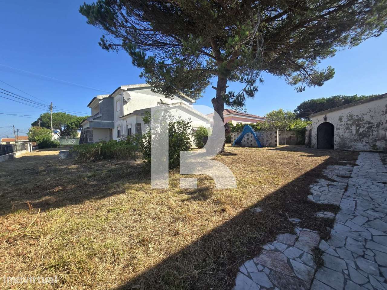 Moradia Isolada T7 em Fontanelas-47