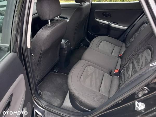 Kia Ceed Cee'd 1.4 L - 15