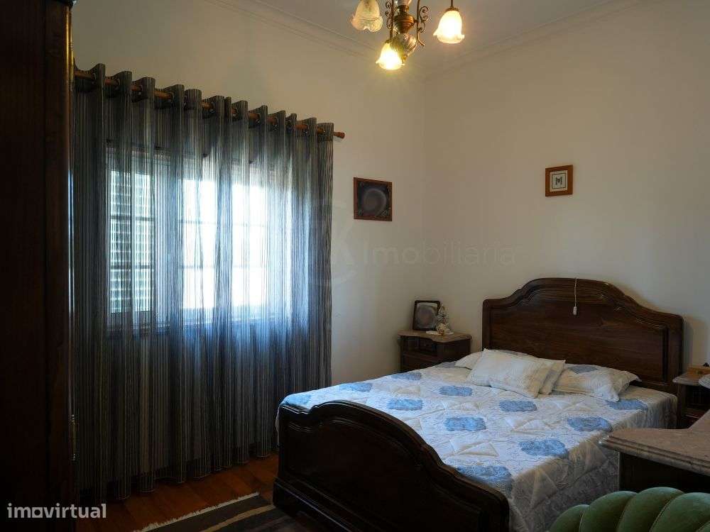 Moradia T3 em Sobretâmega-13