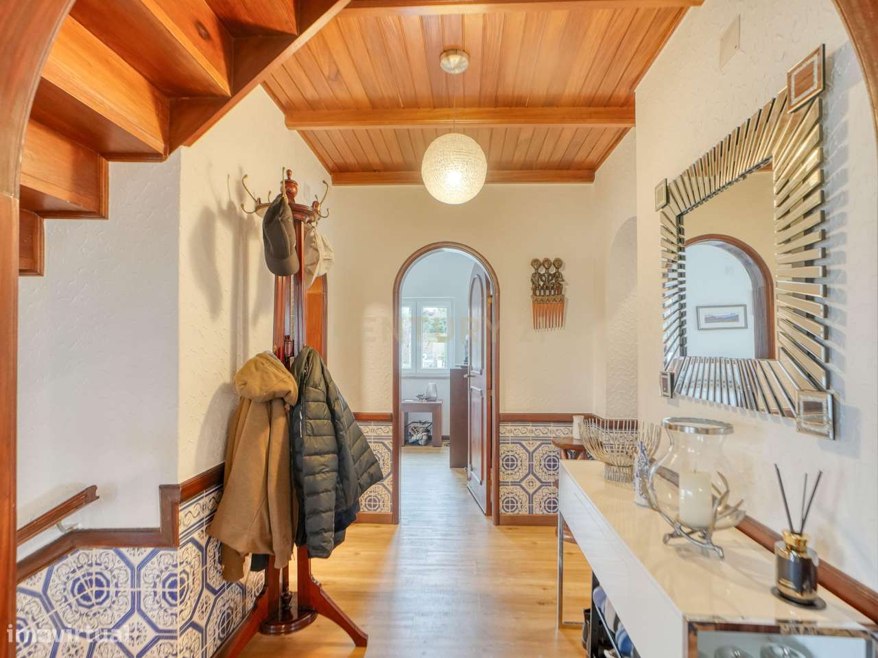 Magnífica Moradia T6 com Piscina, Garagem e Vista Desafogada em Sesimb-15