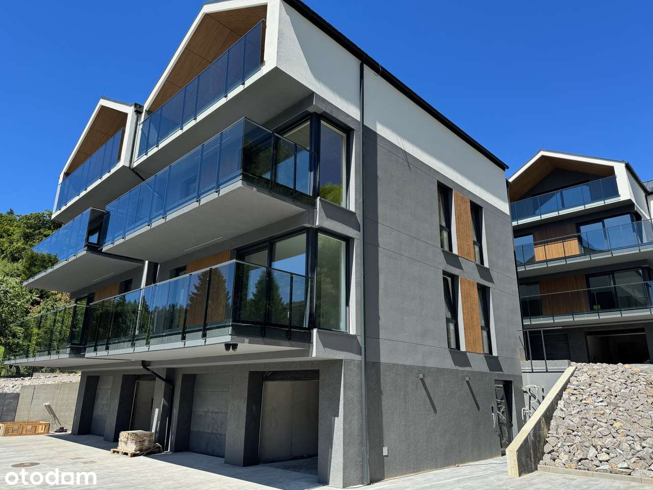 Apartament 150 m2 z widokiem na Skrzyczne - Pełny obrazek: 2/14