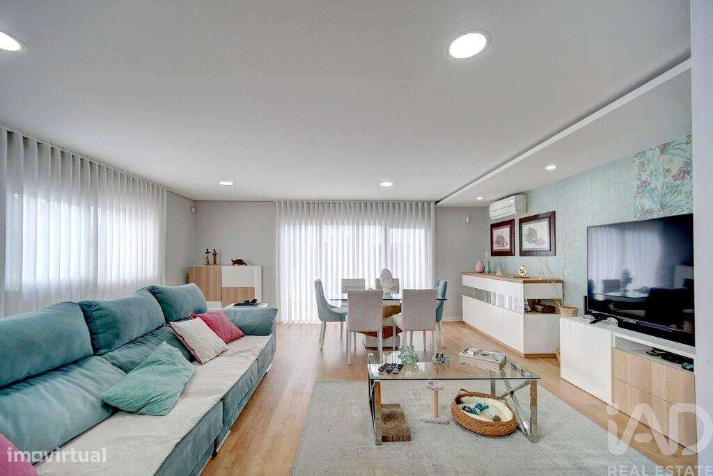 Moradia isolada T3 em Amora - Grande imagem: 2/22