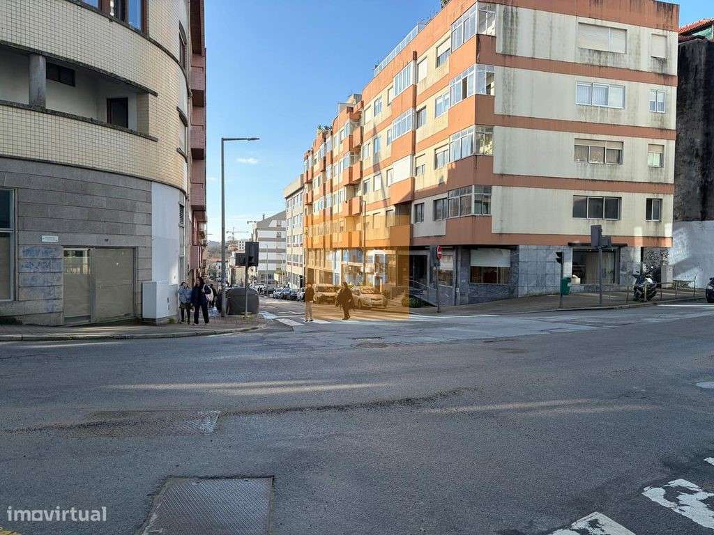 Apartamento T0 na Baixa do Porto - Grande imagem: 4/17
