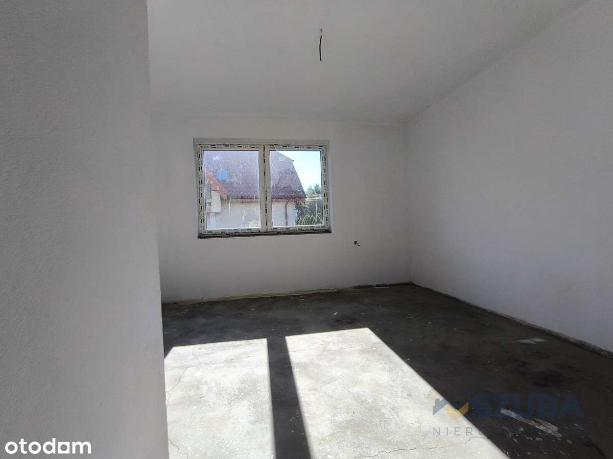 Na sprzedaż Dom z potencjałem w spokojnej okolicy-5