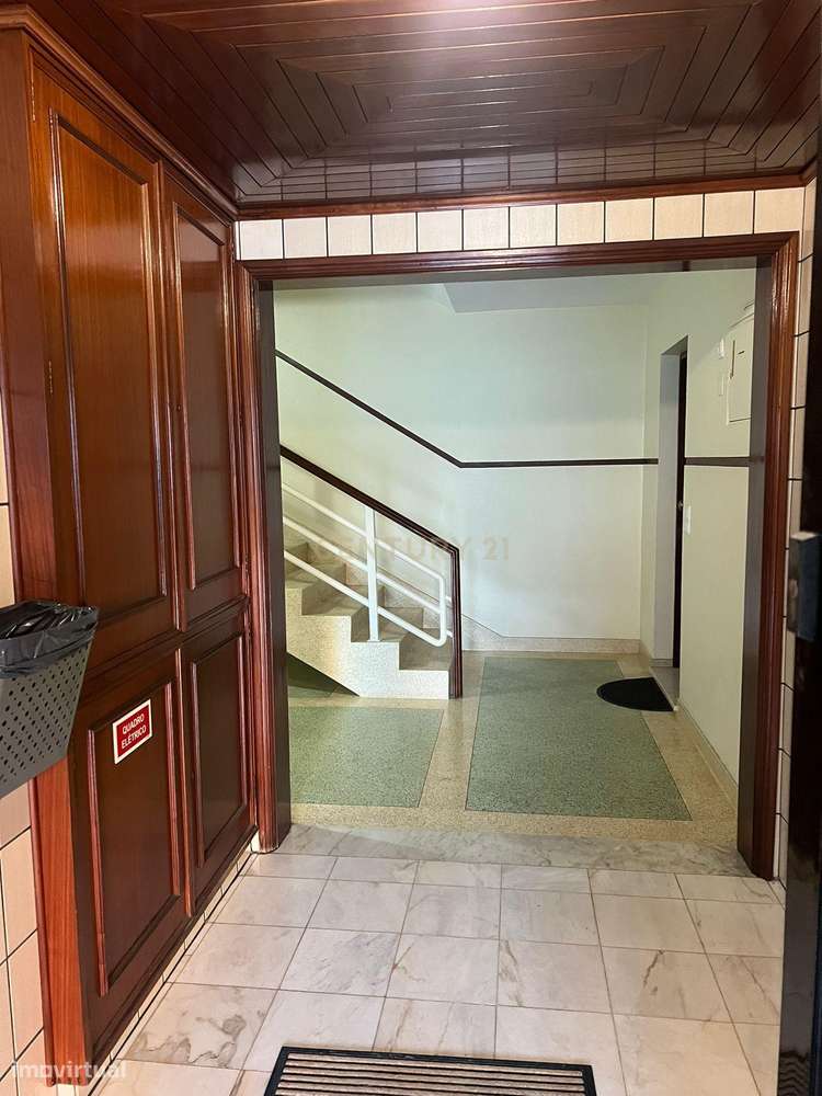 Apartamento T3 em Aguas Santas com Suite e garagem-26