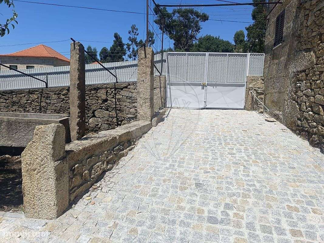 Moradia T2 para venda-27