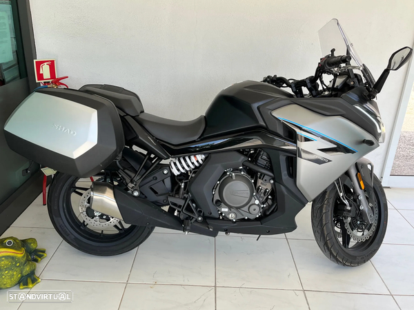 CF Moto GT 650 TOURING - 19