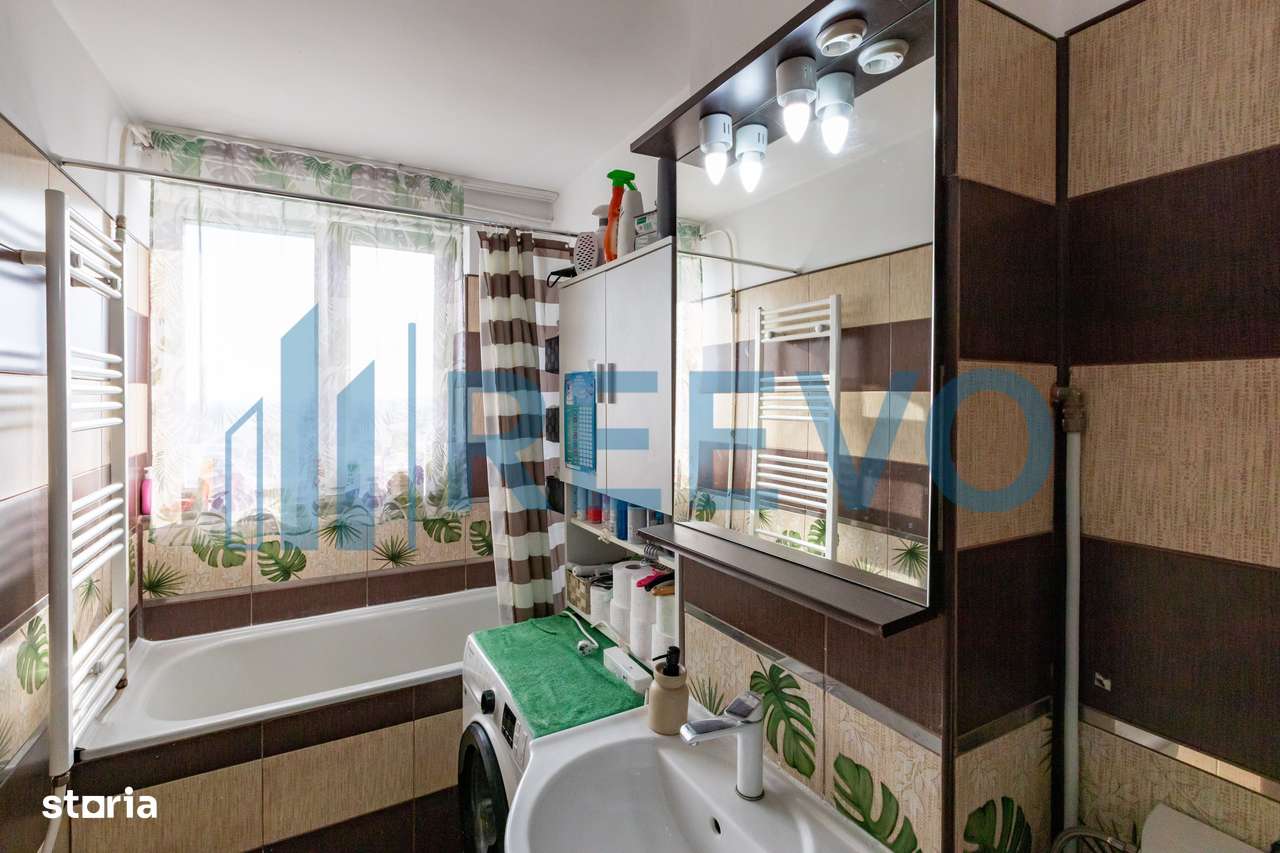 Apartament de vanzare cu doua camere, decomandat - str Cornisa Bistrit-9