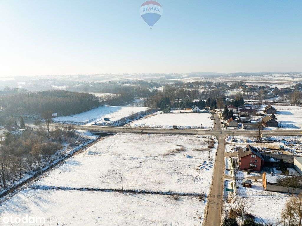 Działka usługowa z wz przy S7-3