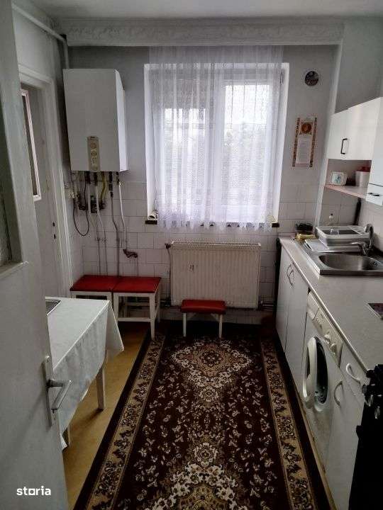 Apartament 3 camere, decomandat, Piatra Neamt-4