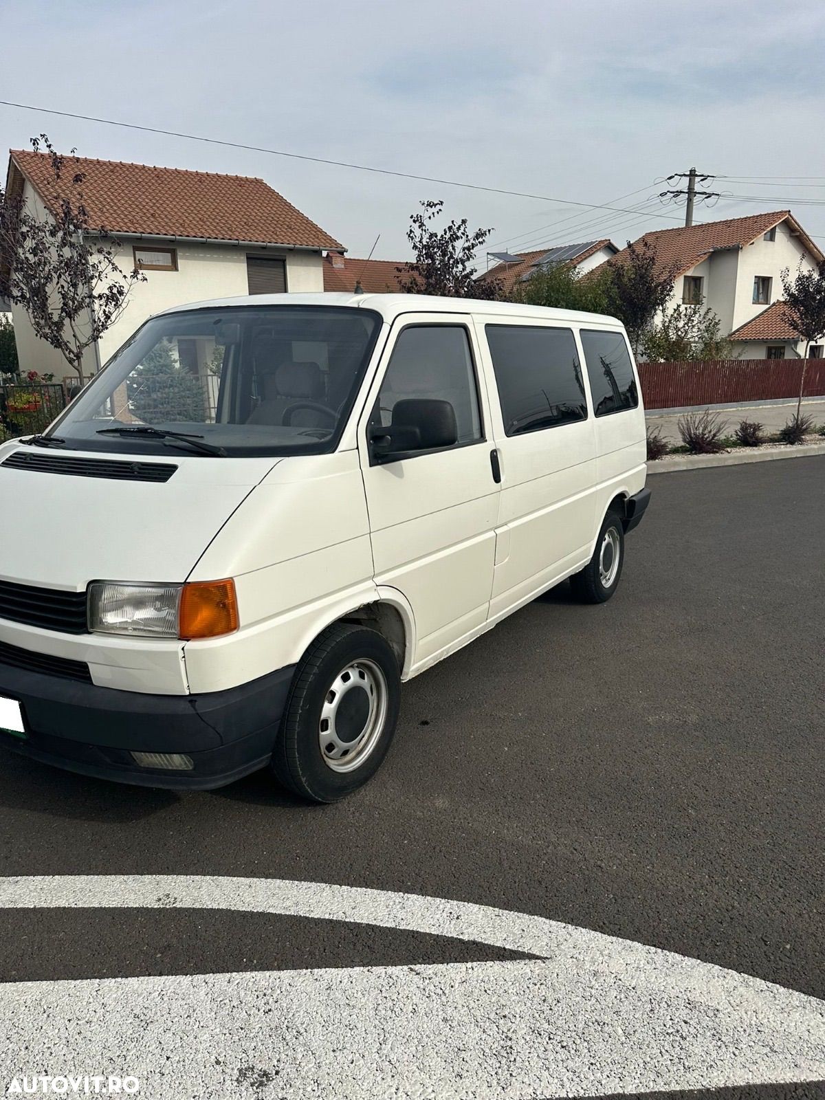 Volkswagen Transporter - 1