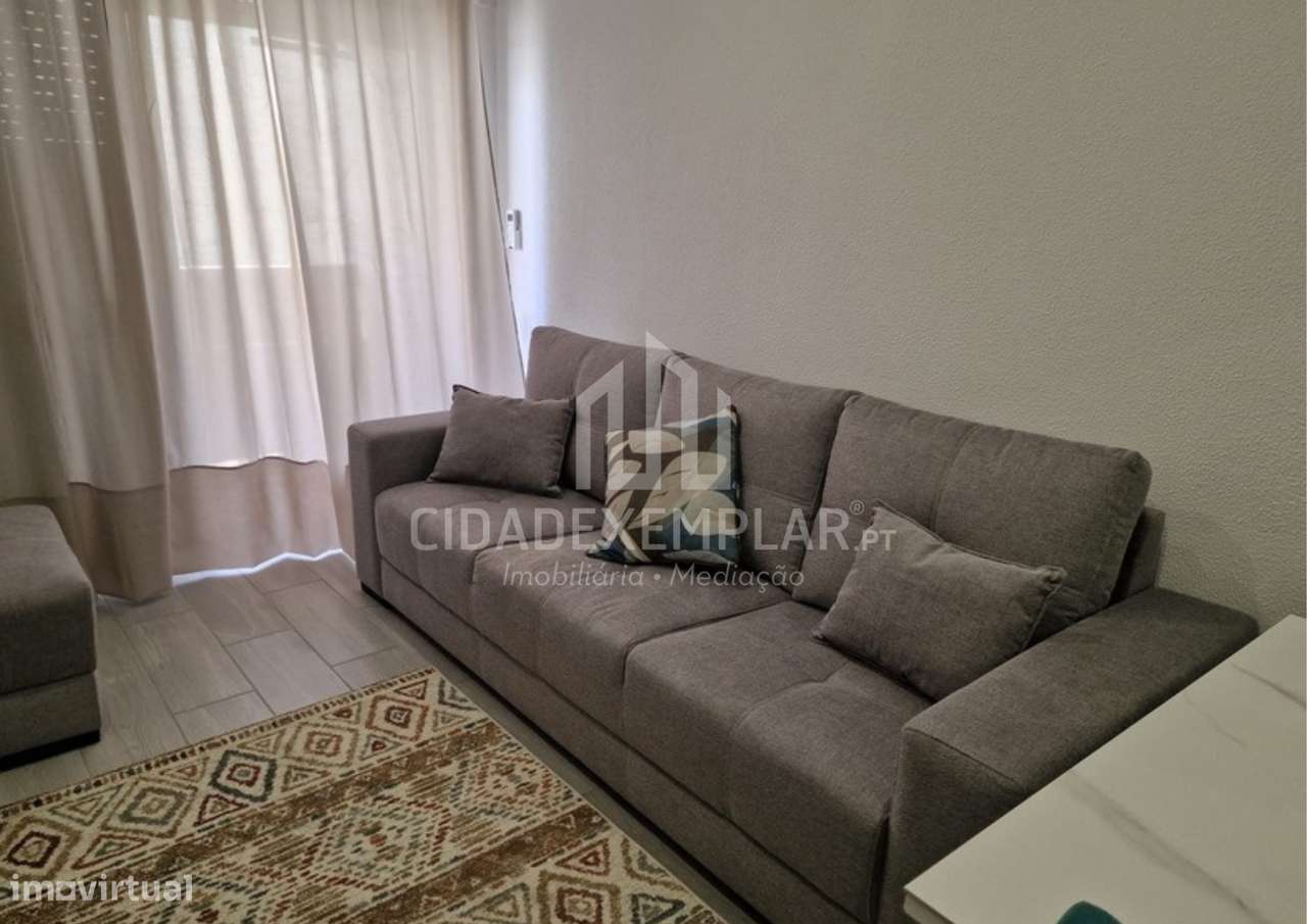 Apartamento T1, Como Novo! 1º linha da Praia da Rocha-9
