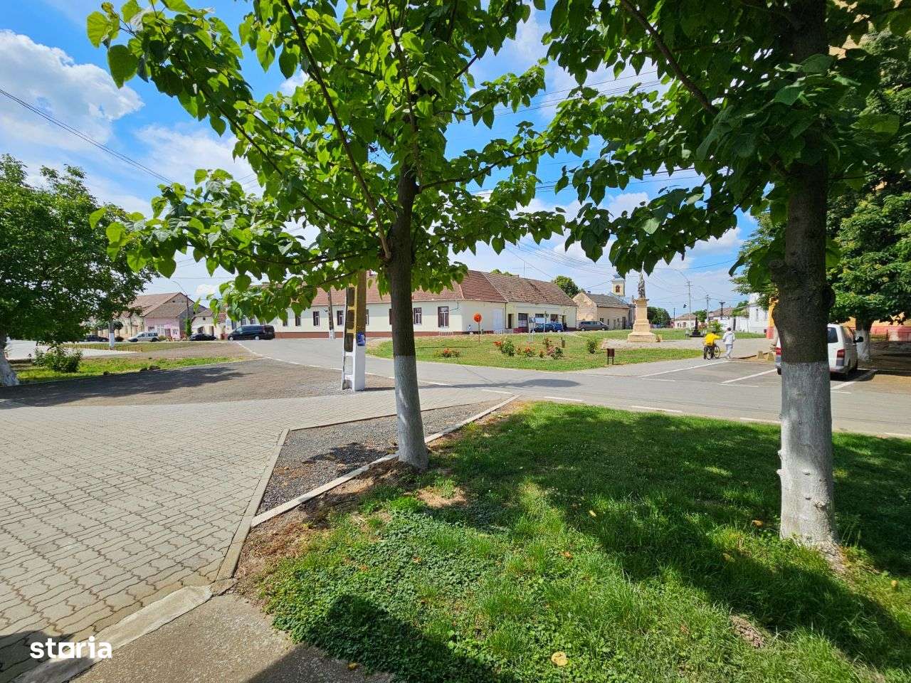 Casa Cenad, centru, lângă biserica catolică. - Imagine principală: 4/10