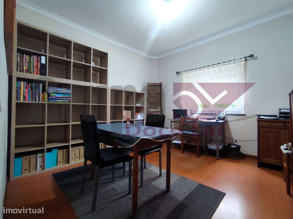 Moradia Isolada T5 com Garagem e anexo em Quinta do Conde-16