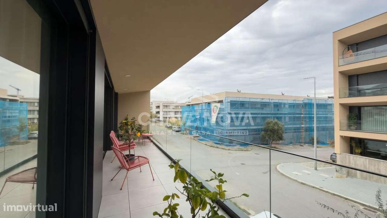 Apartamento T2 Novo c/ Lugar de Garagem Duplo na Madalena-9