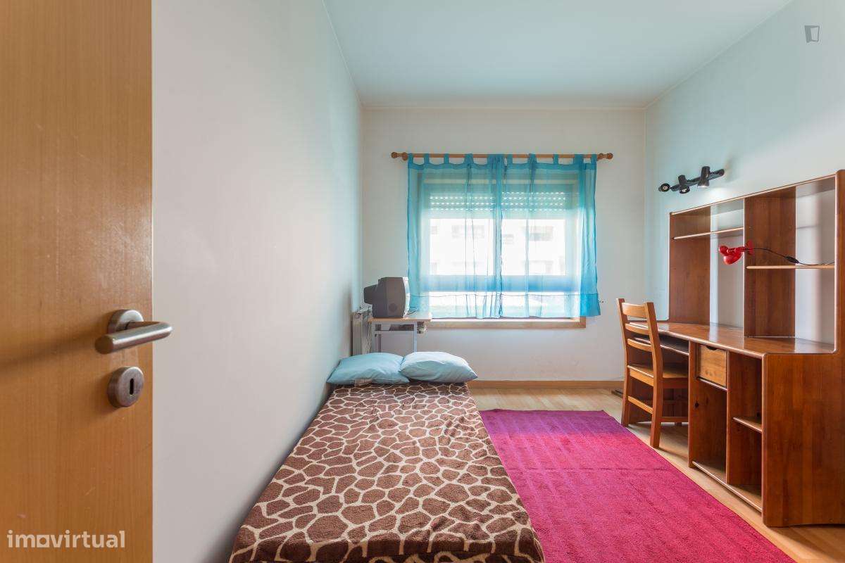 Quarto - localizado em São Mamede de Infesta Porto - Grande imagem: 4/7