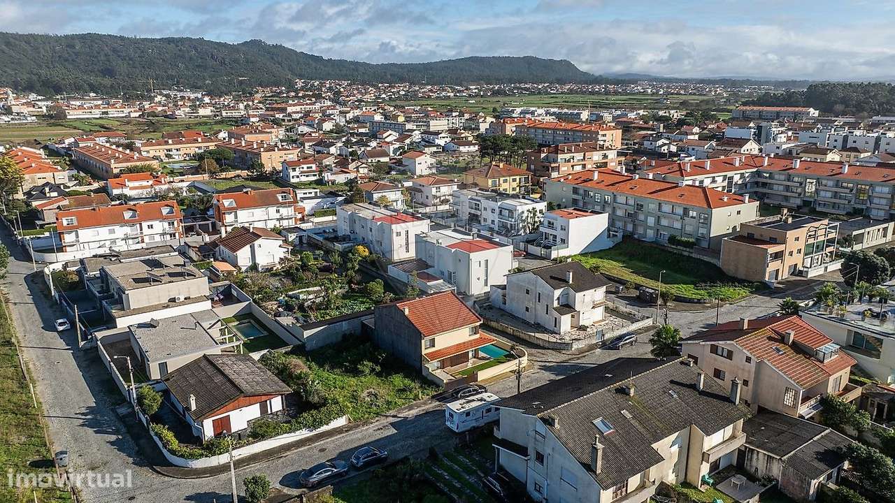 Moradia T4+1 em Esposende-41