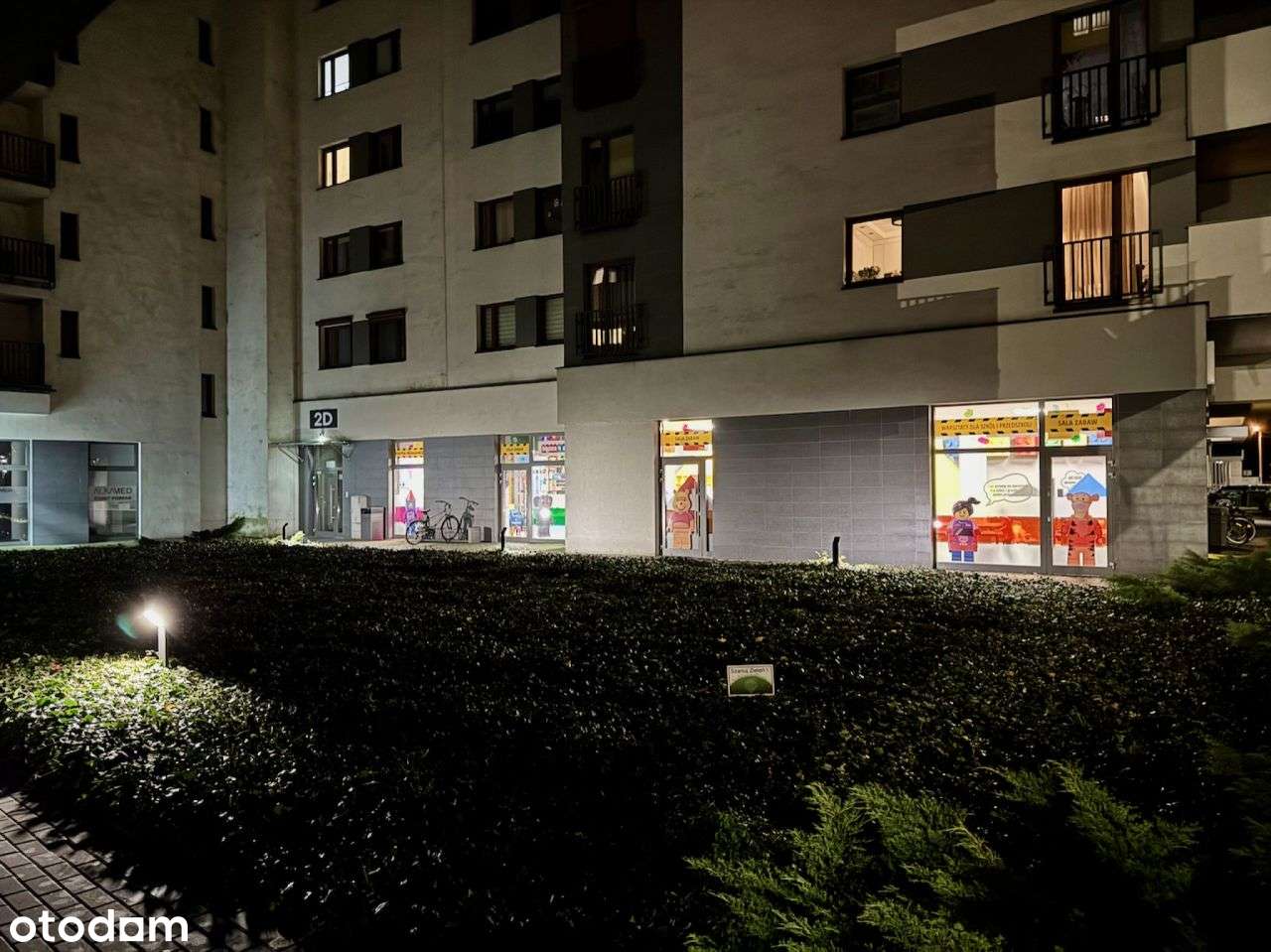 Miejsce Postojowe Hala Garażowa, Daszyńskiego-3