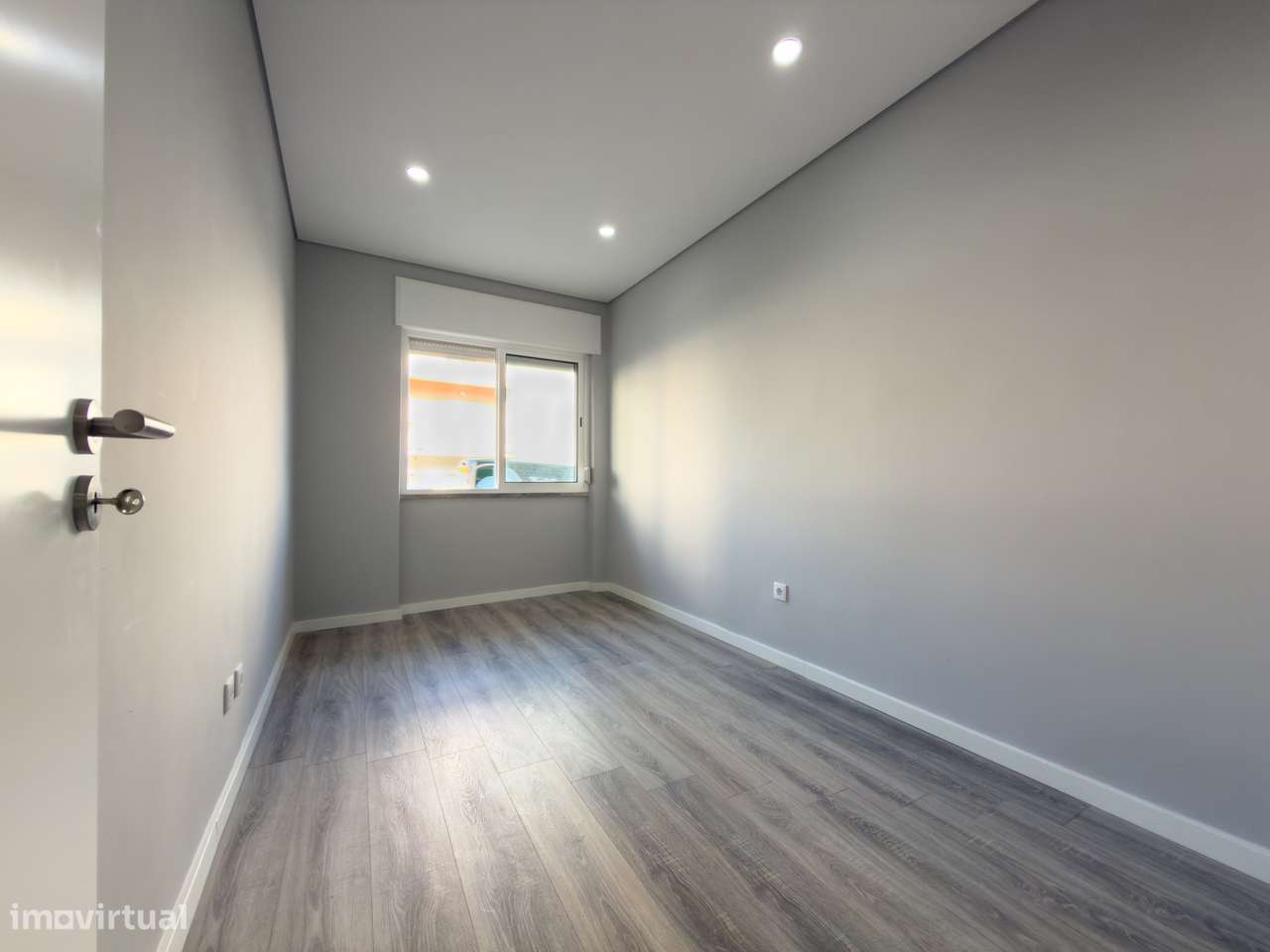 Apartamento T3 com logradouro, totalmente renovado-19