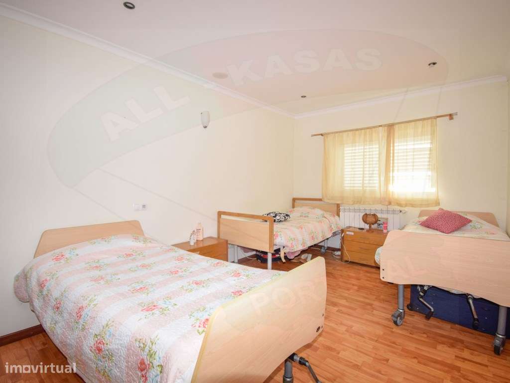 Quinta T7 com 5000m2 Piscina Campo Multiusos Potencial Habitação ou...-35