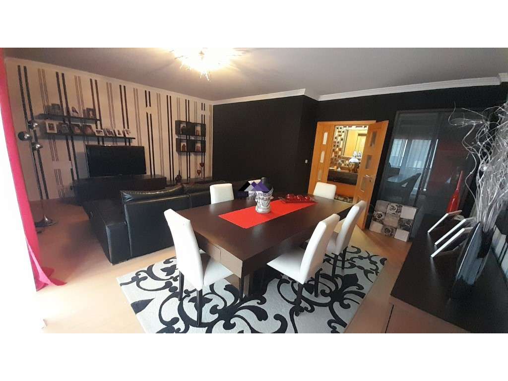 Apartamento T3 na Urbanização Rias Parque - Grande imagem: 4/43