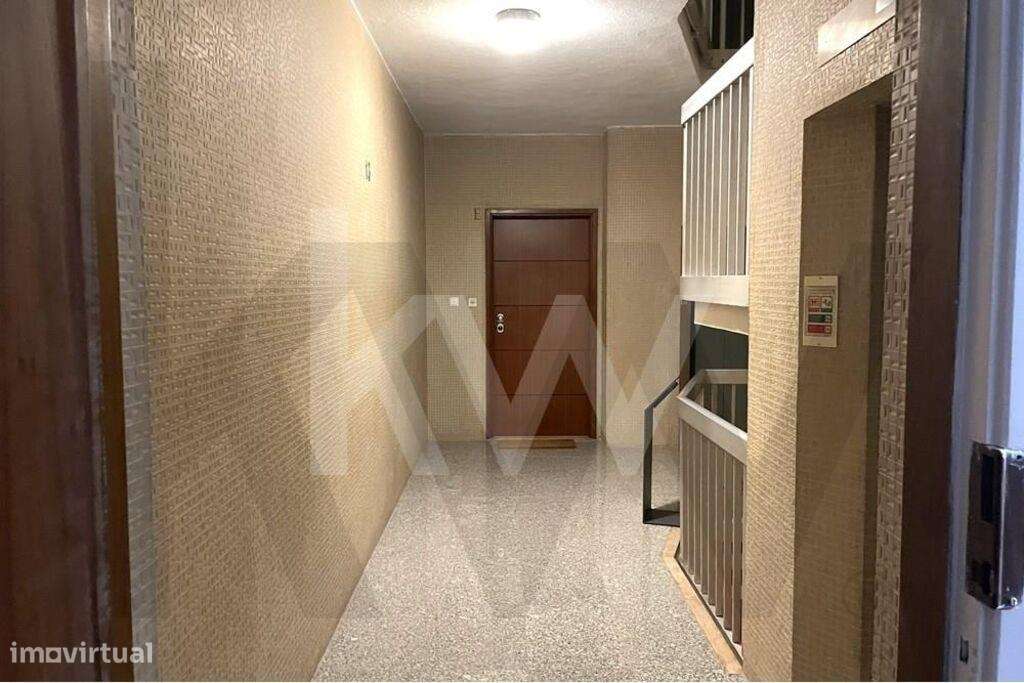 Apartamento T3  com grande sala e  arrecadação para arrendamento em Mi - Grande imagem: 5/43