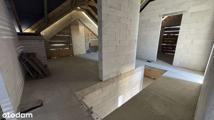 Spokojna okolica duży dom do własnej aranżacji-13