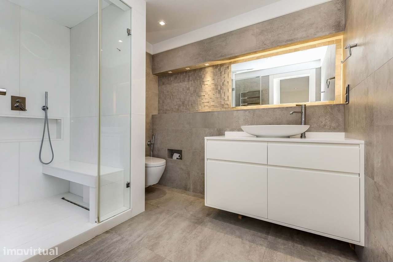 Moradia T5 de Luxo no Estoril — Exclusividade, Conforto e Estilo de Vi-36